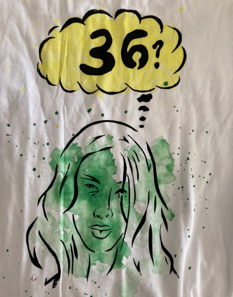 36? | Laura portrait T-Shirt